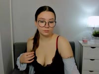 Hey there my name is Katy ;)Sexy smile, tesing eyes....and a body made to move. I ride horses like I own the world, and I dance like no one