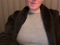 Would you like to empty your load for me?With me, you’ll get personal attention and a hefty dose of naughtiness.I