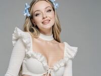 naked girl with webcam masturbating with sextoy AdelinaKael