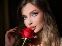 camslut fingering wet pussy Alessia