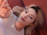 naked cam chatroom AlysiaBennet