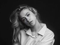 nude webcam GwynethHibbits