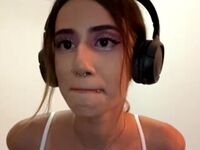 camwhore fingering shaved pussy JulySapphire
