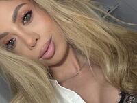 camgirl showing pussy KaylaBens