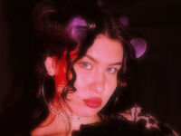 sexcam photo LarondaSuitt