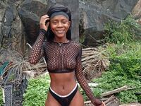 nude gamgirl LillyAriana