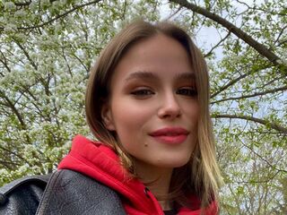 adult webcam VeronaBrucker