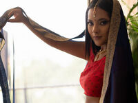 free live cam chat AnoukChopra