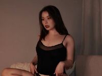 naughty camgirl masturbating with vibrator MollyShmolly