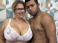 chatroom camsex AmandaAndMatheo