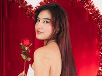 naughty camgirl masturbating with vibrator AliceKemp