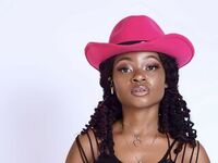 girl topless AmaAmivie