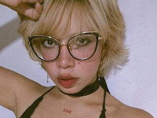 camwhore photo AmelieMari