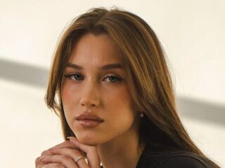 girl chatroom AmelinaBrauberg