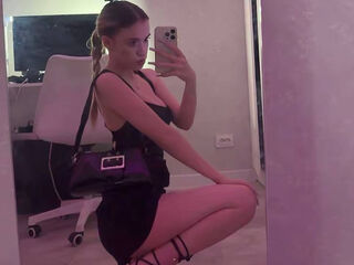 camgirl masturbating AngelesBelfiore