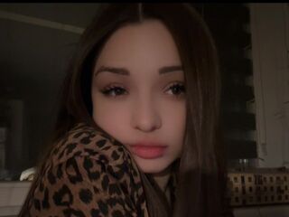 camslut video AngelesFaircloth