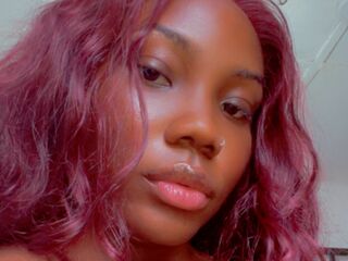 cam girl masturbating with sextoy AniMaculey