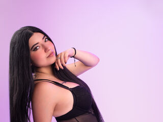 cam girl playing with vibrator AriaLunex