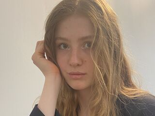 adult video chat room AuraTyce