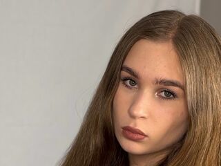 hot cam girl masturbating with dildo BaileyGagnon