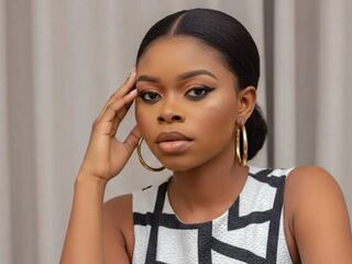 naughty cam girl fingering shaved pussy BeccaSpark