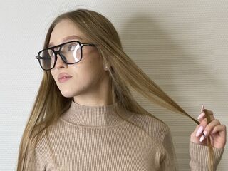 camgirl masturbating with vibrator BertaAnnarummo