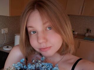 girl nude BertaCheyne