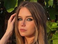 Kinky webcam BrunaKiebler