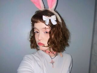 camslut naked CamilaIce