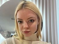 beautiful cam girl CarlenePattie