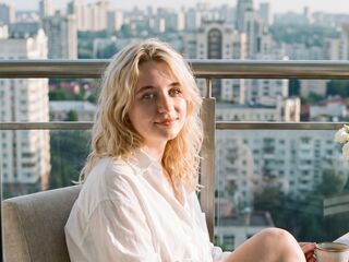 camgirl CindieColt