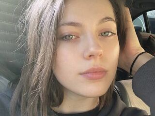 naked camgirl fingering pussy ClarettaZinno