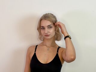 adult free chat CleoHarringtons