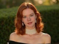 cam girl masturbating with dildo CorrinWilcoxon