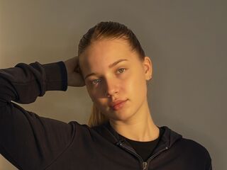 anal sex webcam CristalCinnamond