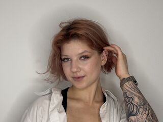 camwhore masturbating with sextoy CurtisJergen