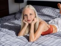 camgirl fingering pussy DaniellaStarki
