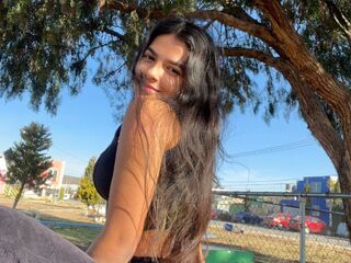 camslut fingering pussy DeviColins