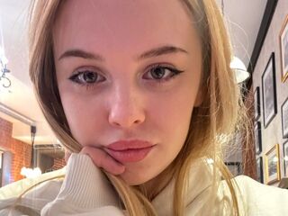 camwhore spreading pussy DevonaBradner