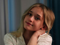 naked webcamgirl DorisCounsell