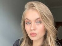 camgirl webcam pic ElaraBrooks