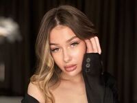 camwhore fingering shaved pussy EvaEllees