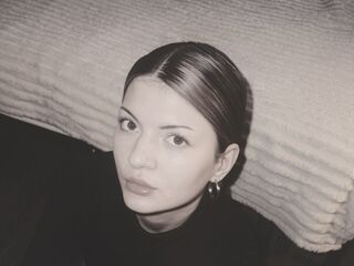 hot cam whore GenaBaillargeon