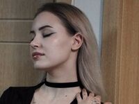 camwhore shaving pussy GwennBold