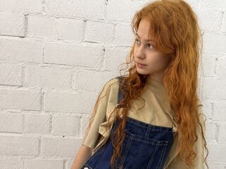 shaved pussy webcam HeidyMichaelsen