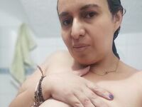 live chatroom IbannaBely