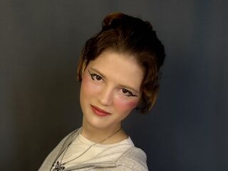 fingering camwhore IrisKemp