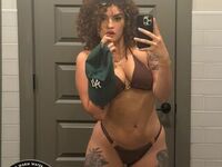 cam girl showing tits JulianaGarces