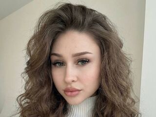 chat room cam JunitaDroze