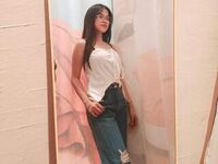 cam girl showing tits KallyContez